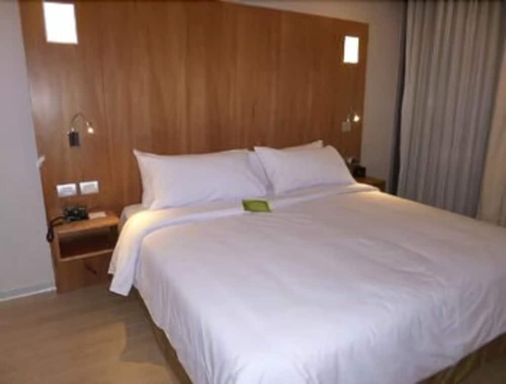 Ramada Encore By Wyndham Lima San Isidro Buitenkant foto