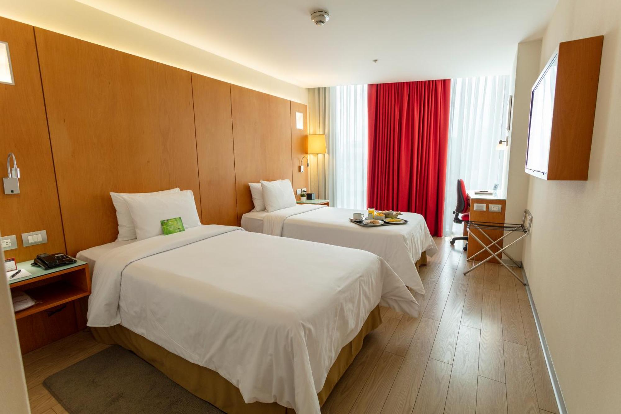 Ramada Encore By Wyndham Lima San Isidro Buitenkant foto