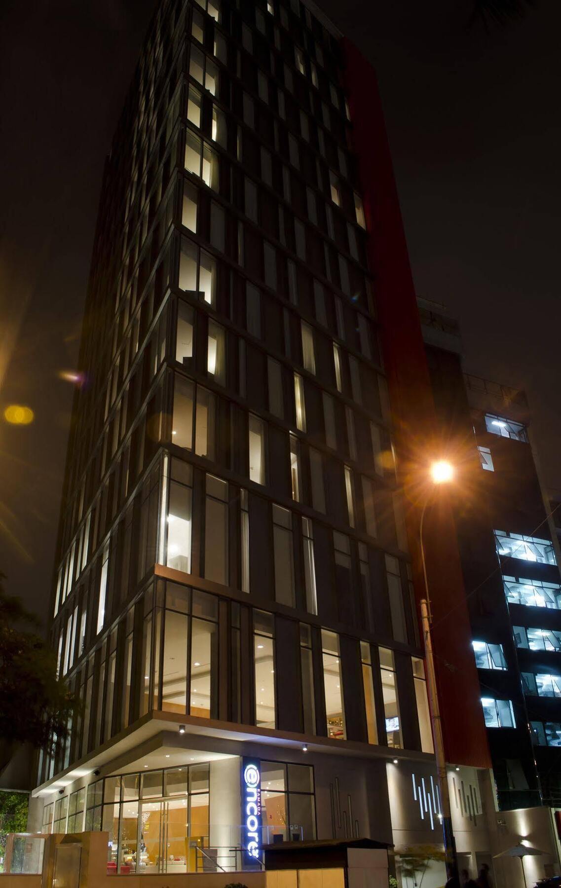 Ramada Encore By Wyndham Lima San Isidro Buitenkant foto
