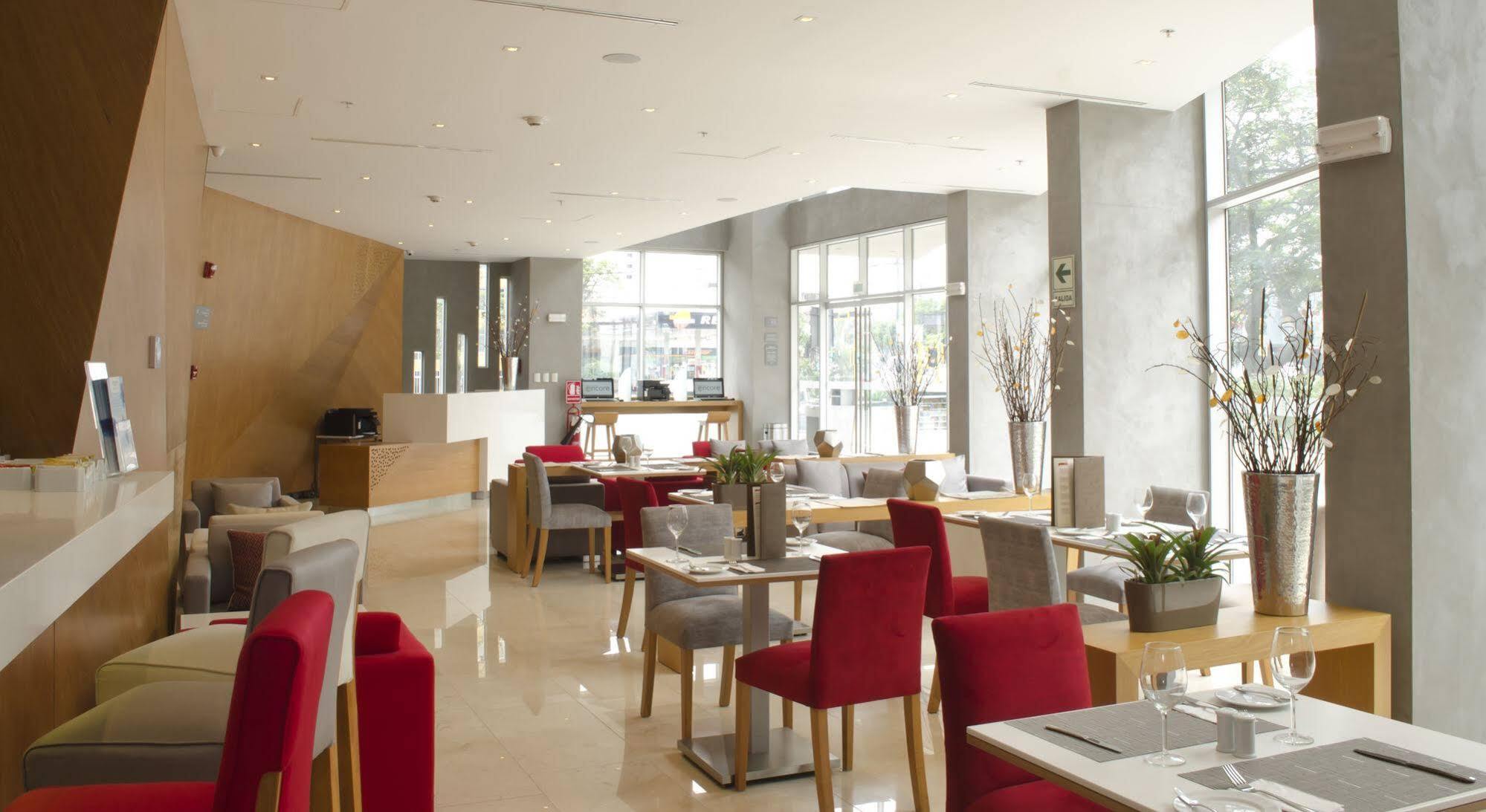 Ramada Encore By Wyndham Lima San Isidro Buitenkant foto